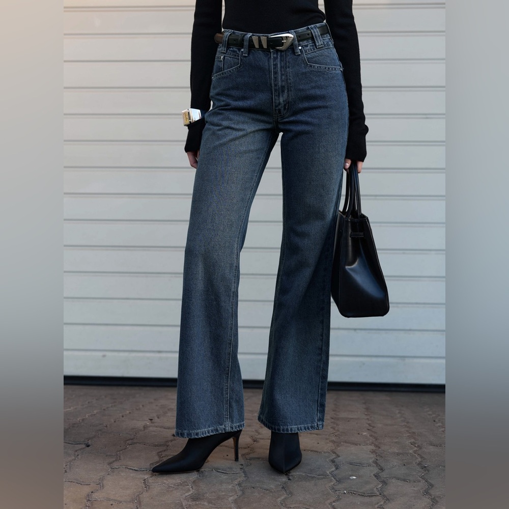 $115 NWT LICHI HIGH RISE SLIT SIDE WESTERN FLARE JEANS, 28